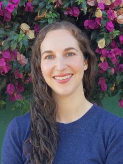 Hannah Wohl headshot